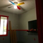 Cieling fan with blades painted for each Starfleet division plus 1 gray and 2 starship chain pulls Cieling fan with blades painted for each Starfleet division and 2 starship chain pulls